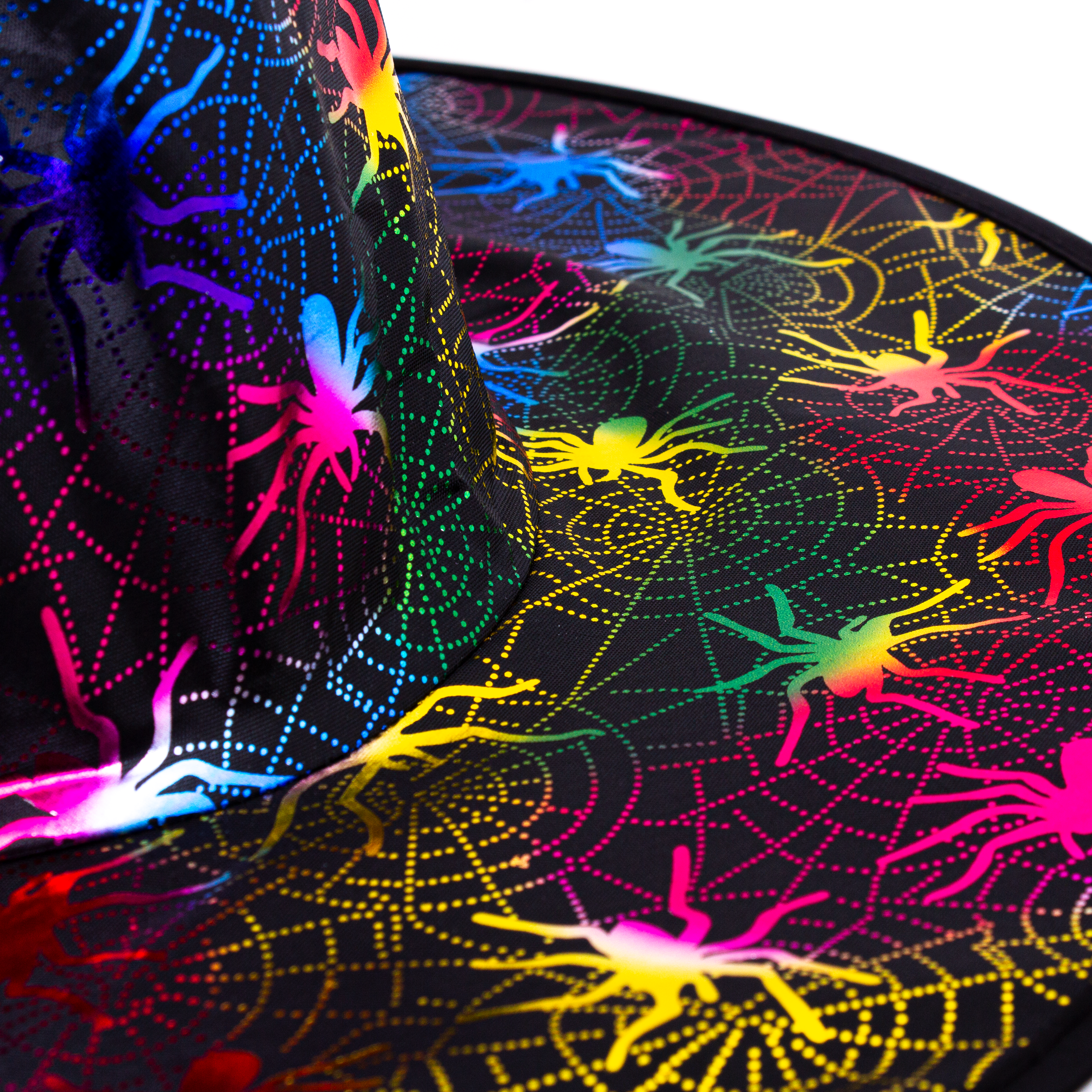 Glow-in-the-dark Witch Hat Spiders 1pc