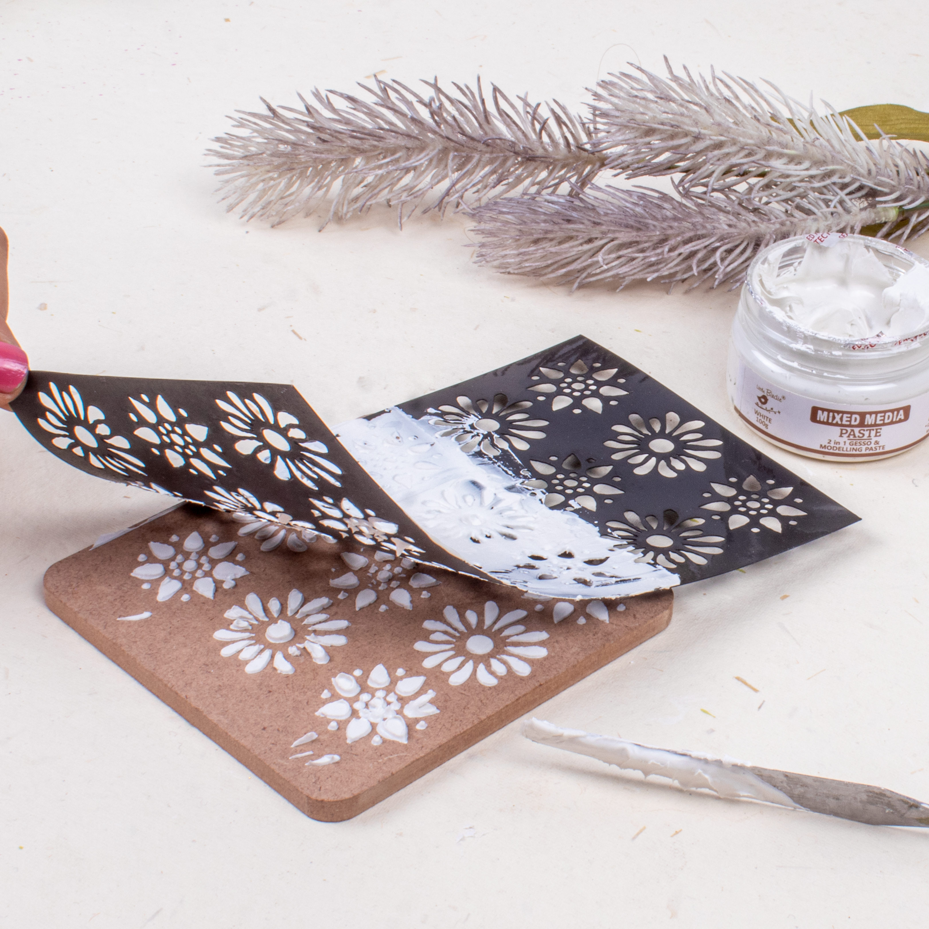 2 In 1 Gesso Modelling Paste White 100Gms Bottle