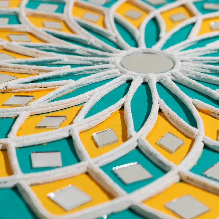 Cut Mirror Leaf 10Mm 50Gms Approx 600pc