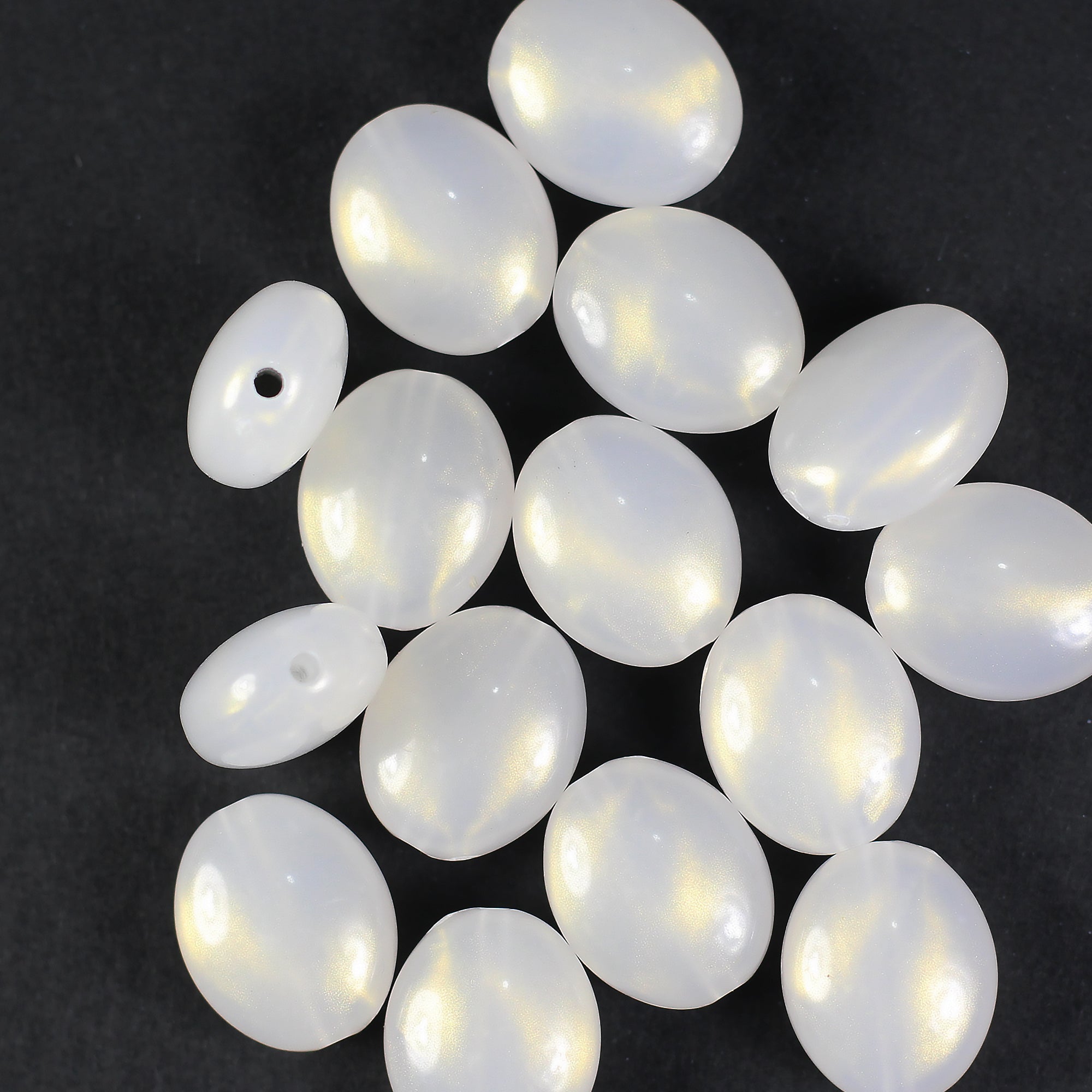 Beads Ivory Pearl Oval 19Mm X 16Mm 30G Pb Ib