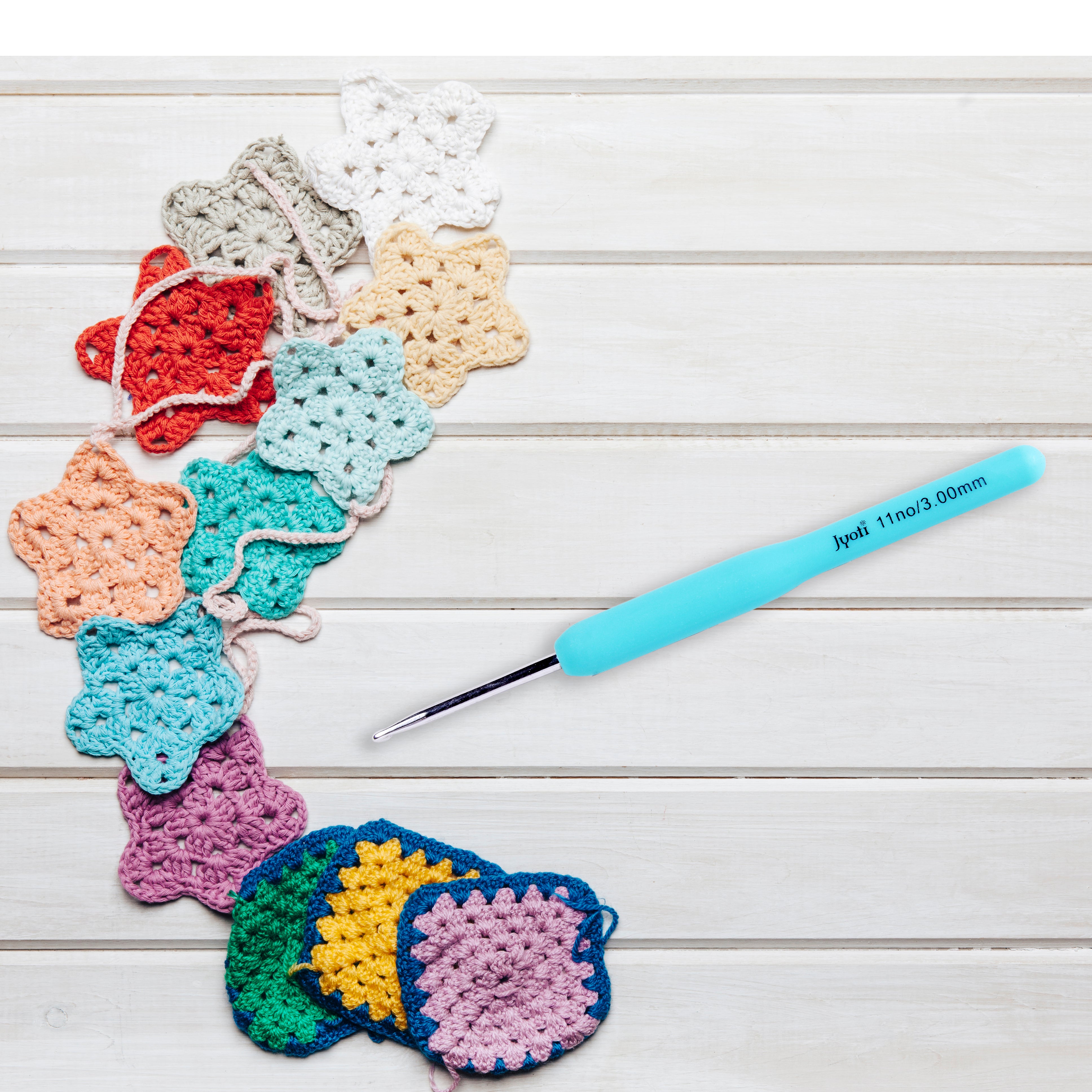 Crochet Hook Plastic Handle 3mm Size-11 1pc