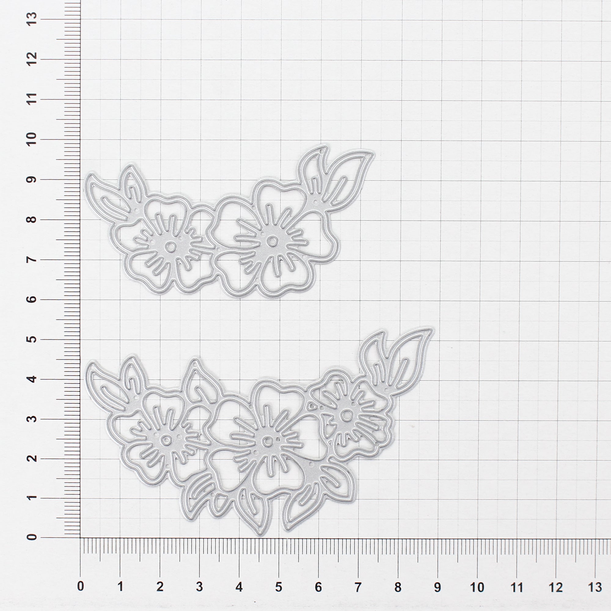 Thin Cut Dies Blooming Spread 9.1 Cm X 5.2 Cm & 7.7 Cm X 4 Cm 2Pc