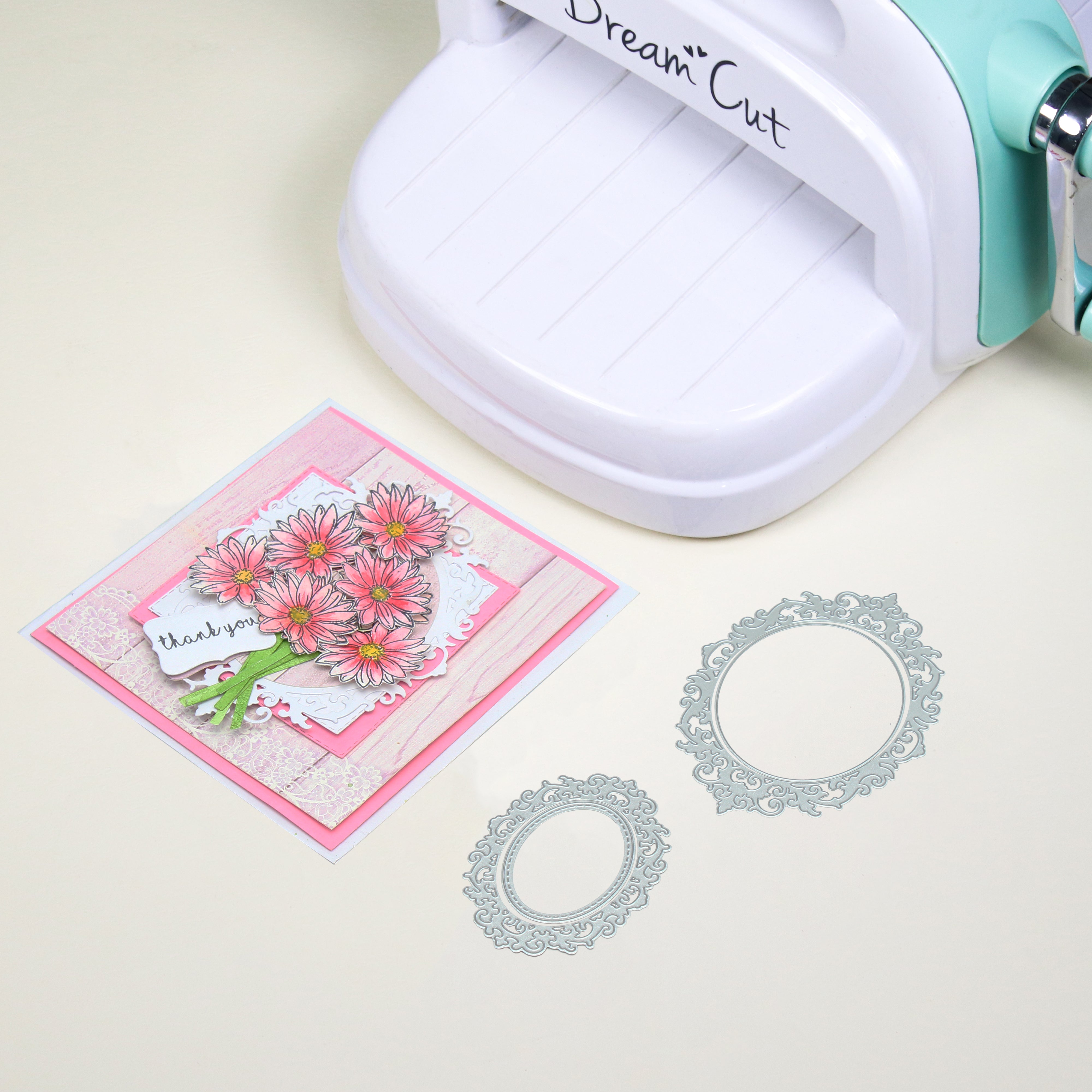 Thin Cut Nested Dies Victorian Oval Frame 10.3Cm X 13.6Cm 7.3Cm X 8.4Cm 6.2Cm X 8Cm 4Cm X 5.1Cm 4Pcp