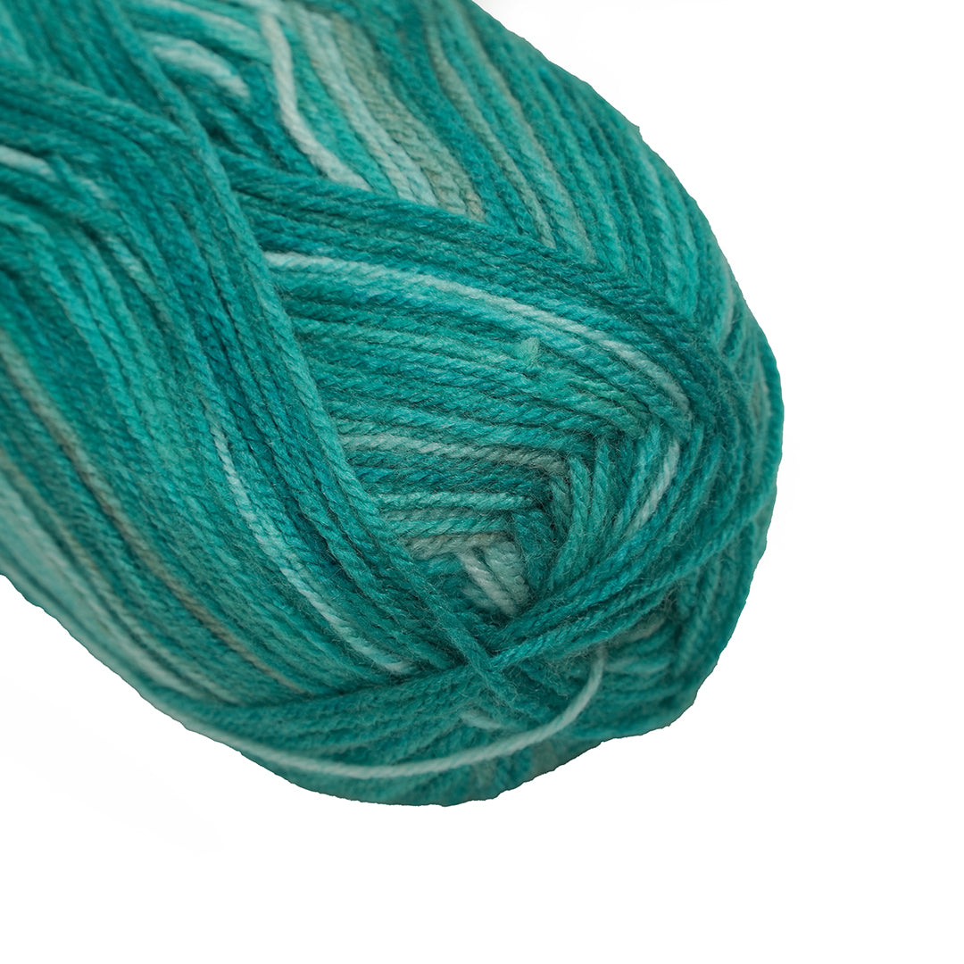 Snuggly Blanket Knitting/Crochet Yarn 100% Acrylic Teal Wave 267m 100g