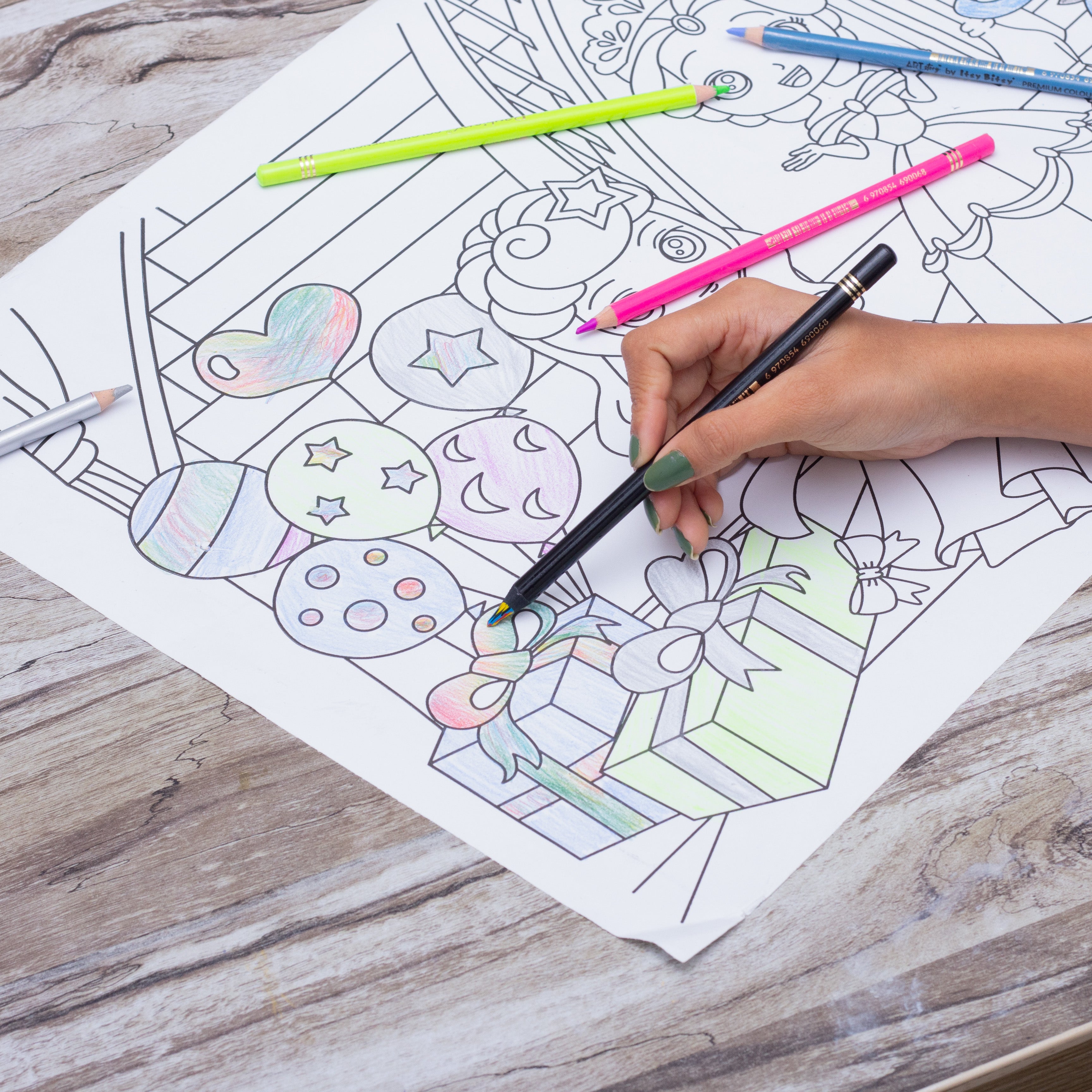 Repositionable Creative Colouring Paper Roll Underwater World 3mtr X W38cm 1 BOX