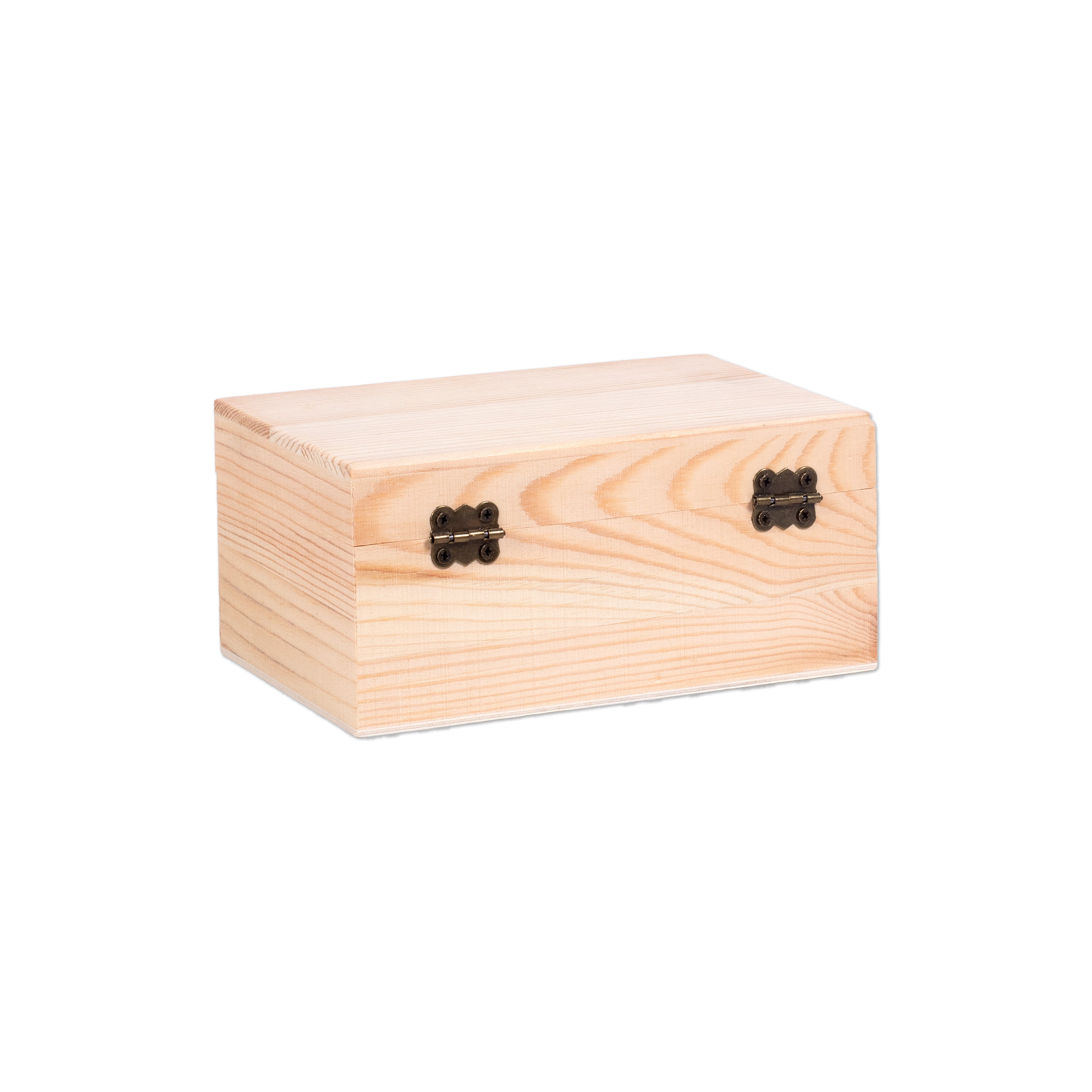 Pinewood Box with Metal Latch Rectangular L5.8 x W3.7 x H2.7 1pc