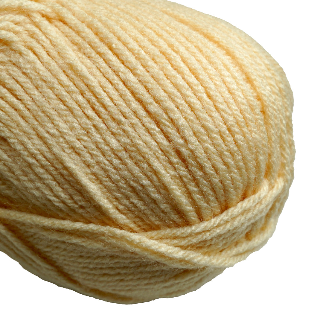 Snuggly Blanket Knitting/Crochet Yarn 100% Acrylic Wheat 200m 100g
