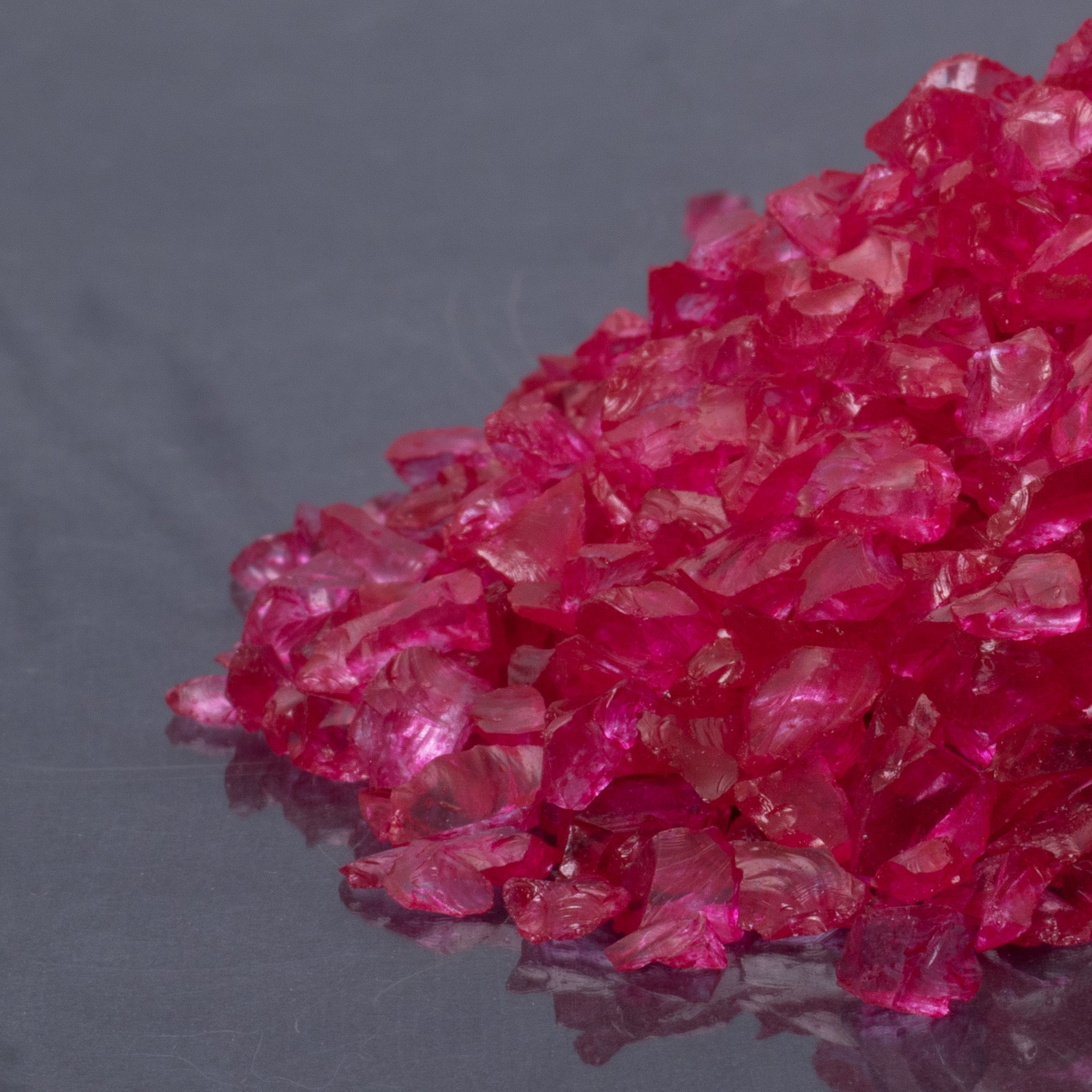 Crushed Glass Red 4-6mm 80gm Bottle