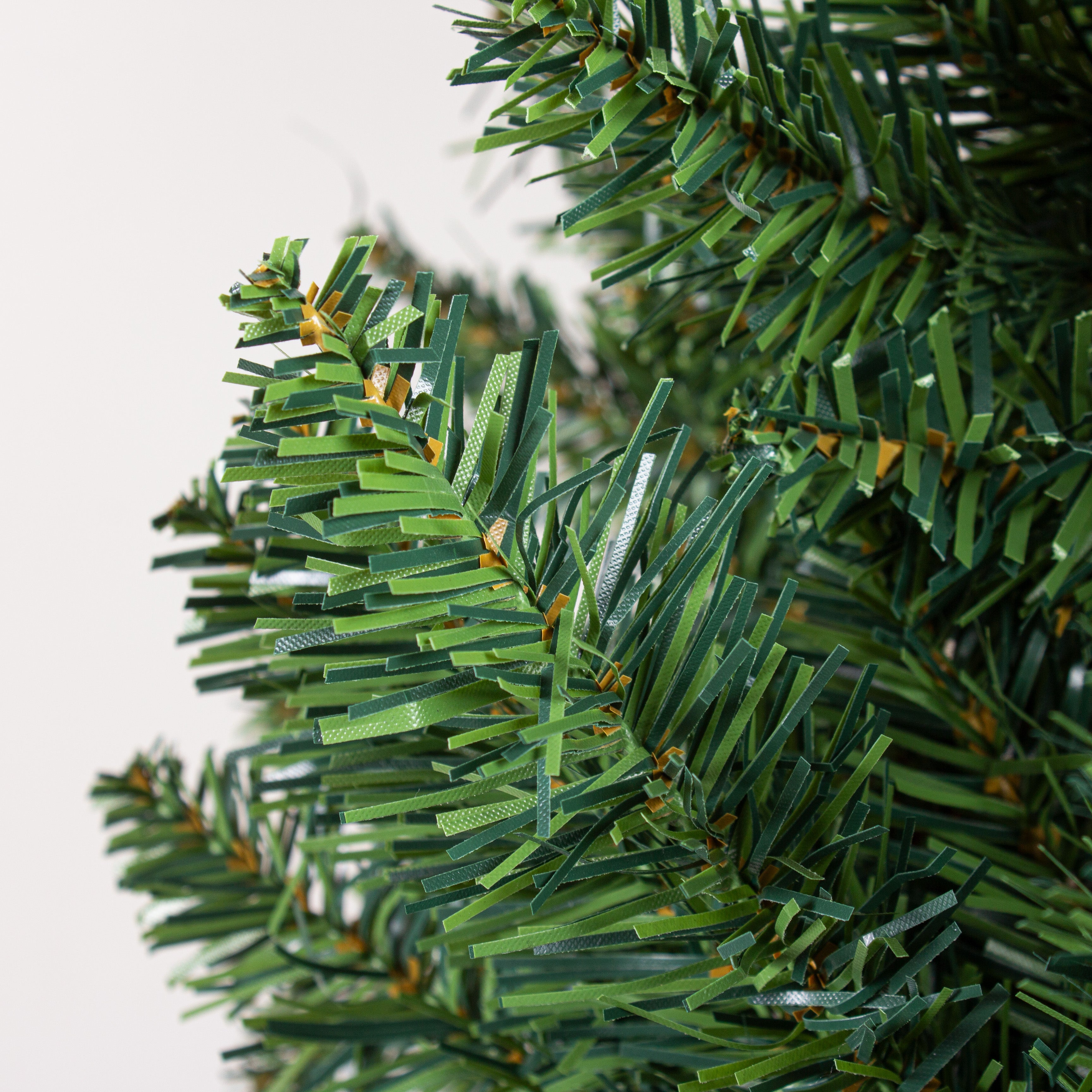 Premium Christmas Tree with Pine Cones & Red Berries 3ft (90cm) 1pc Box