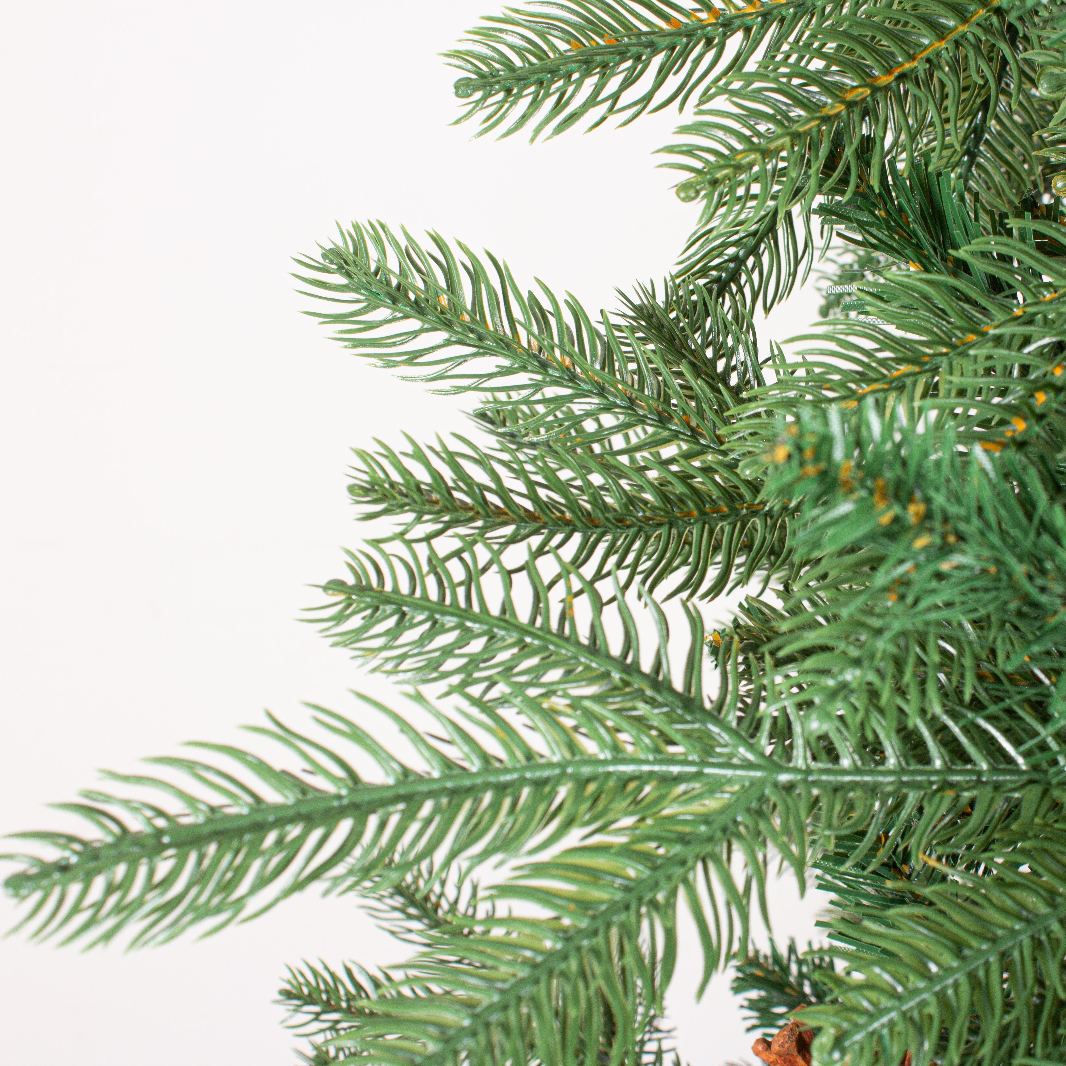 6 Feet - Christmas Deluxe Realistic Tree with Metal Stand Pine Cones & Red Berries (180cm) 1pc  (Ornaments Combo)