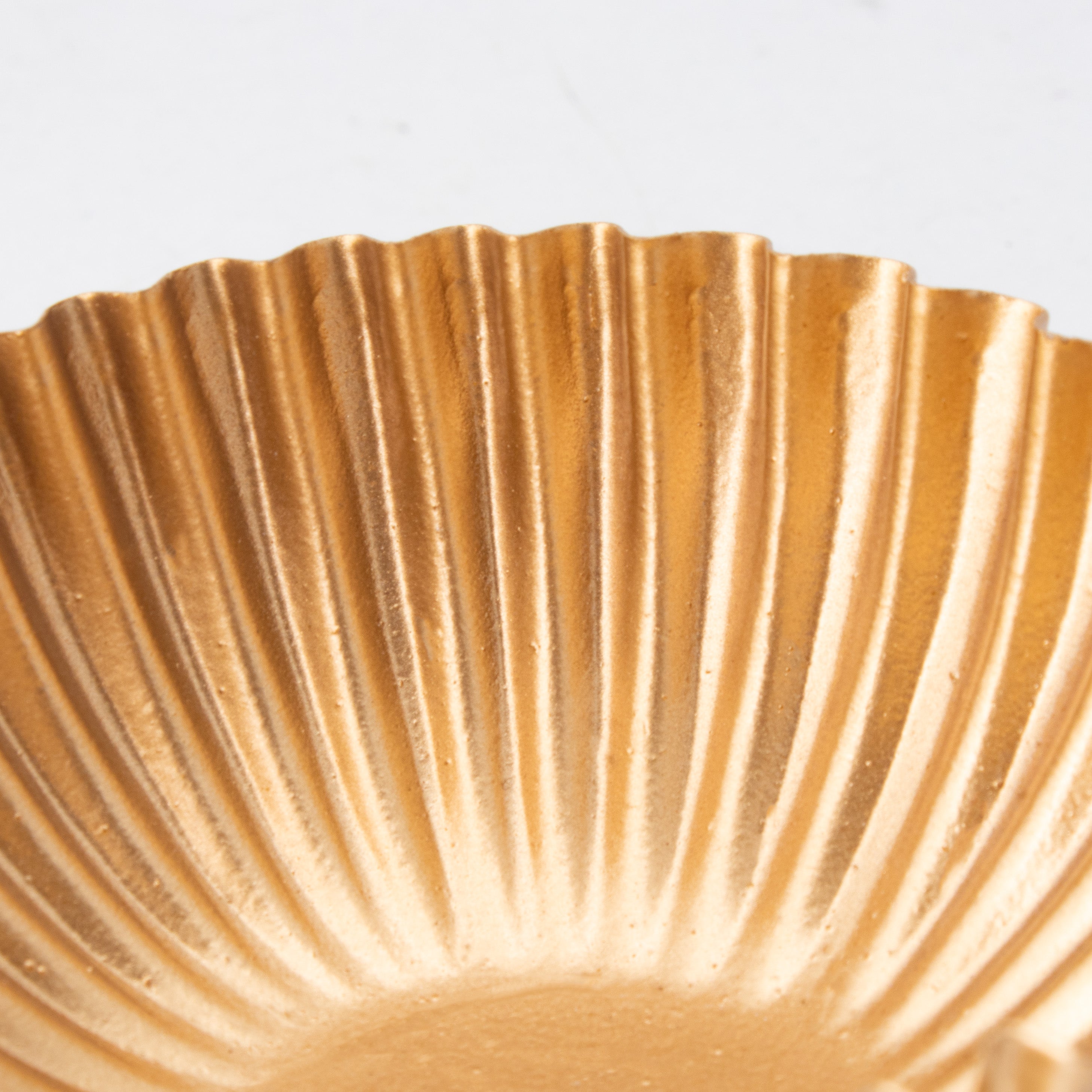 Metal Uruli Scalloped Bowl Gold 9 X 9 X 3cm 1pc