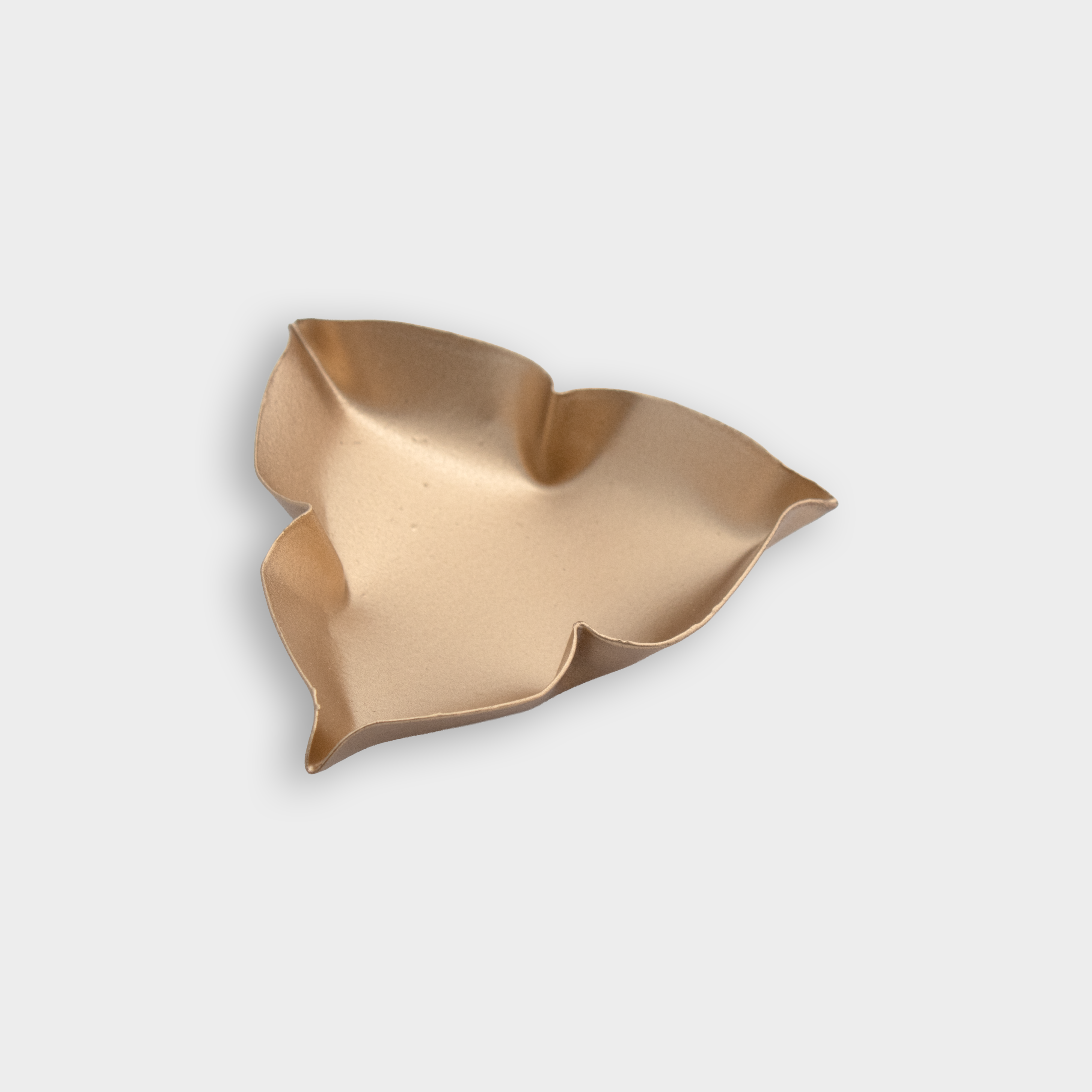 Metal Uruli Ripple Petals Gold 6.5 X 6.5 X 2cm 1pc