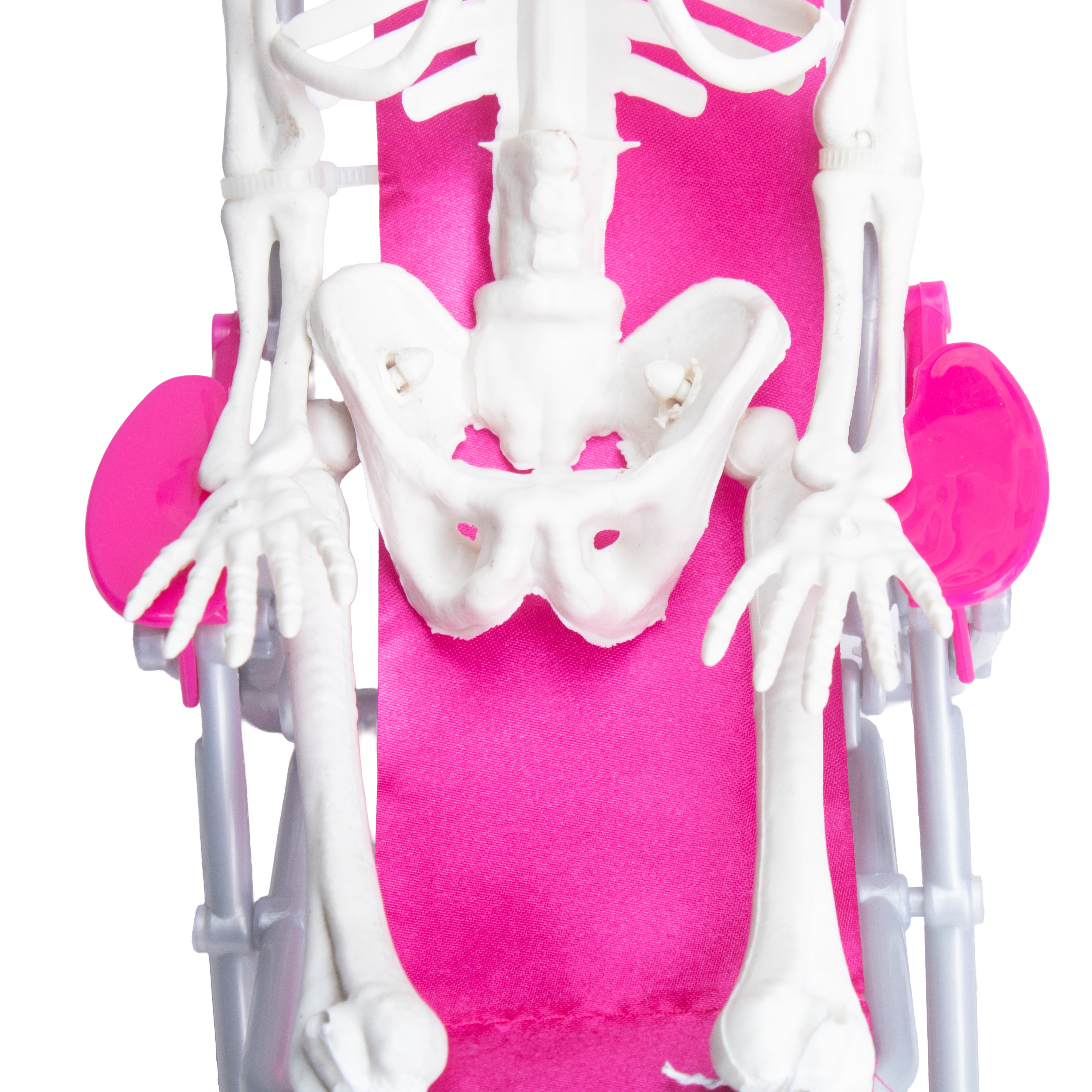 Halloween Skeleton on Recliner 23 X 12 X 34cm 1pc UB