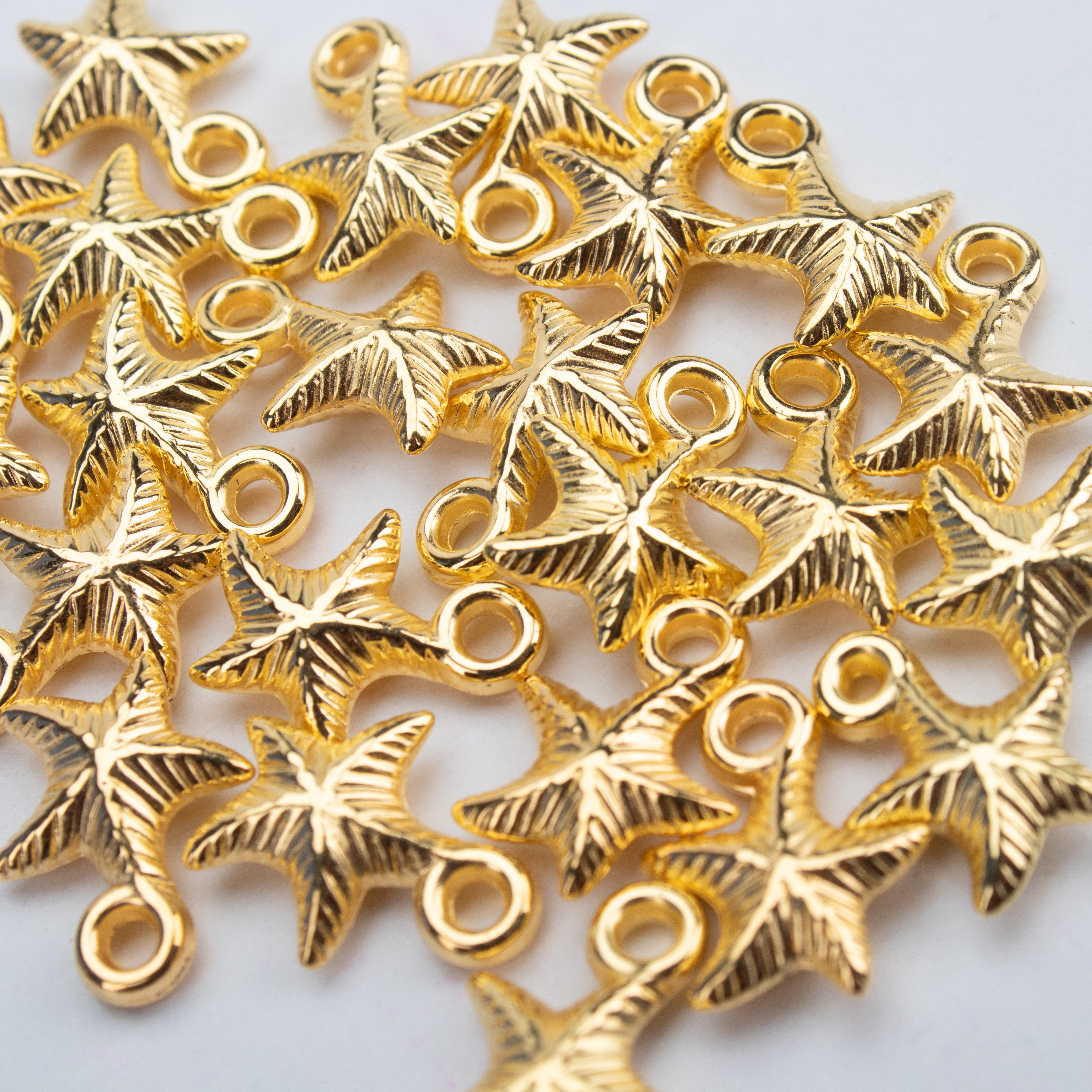 Metalized Charms Star Gold 4mm 5gm PBHC IB