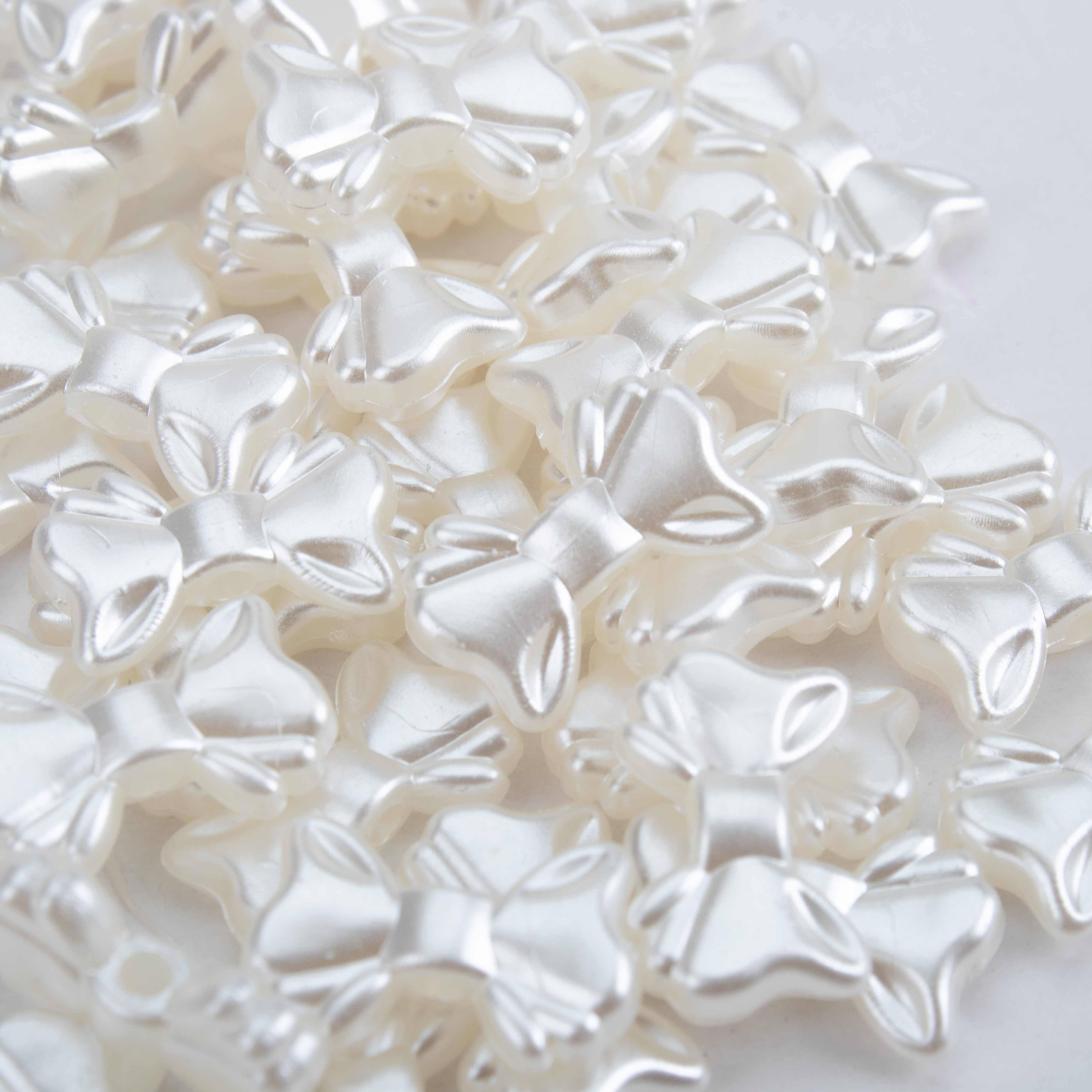 Pearl Beads with Hole Bow 15 x 9mm 10gm PBHC IB