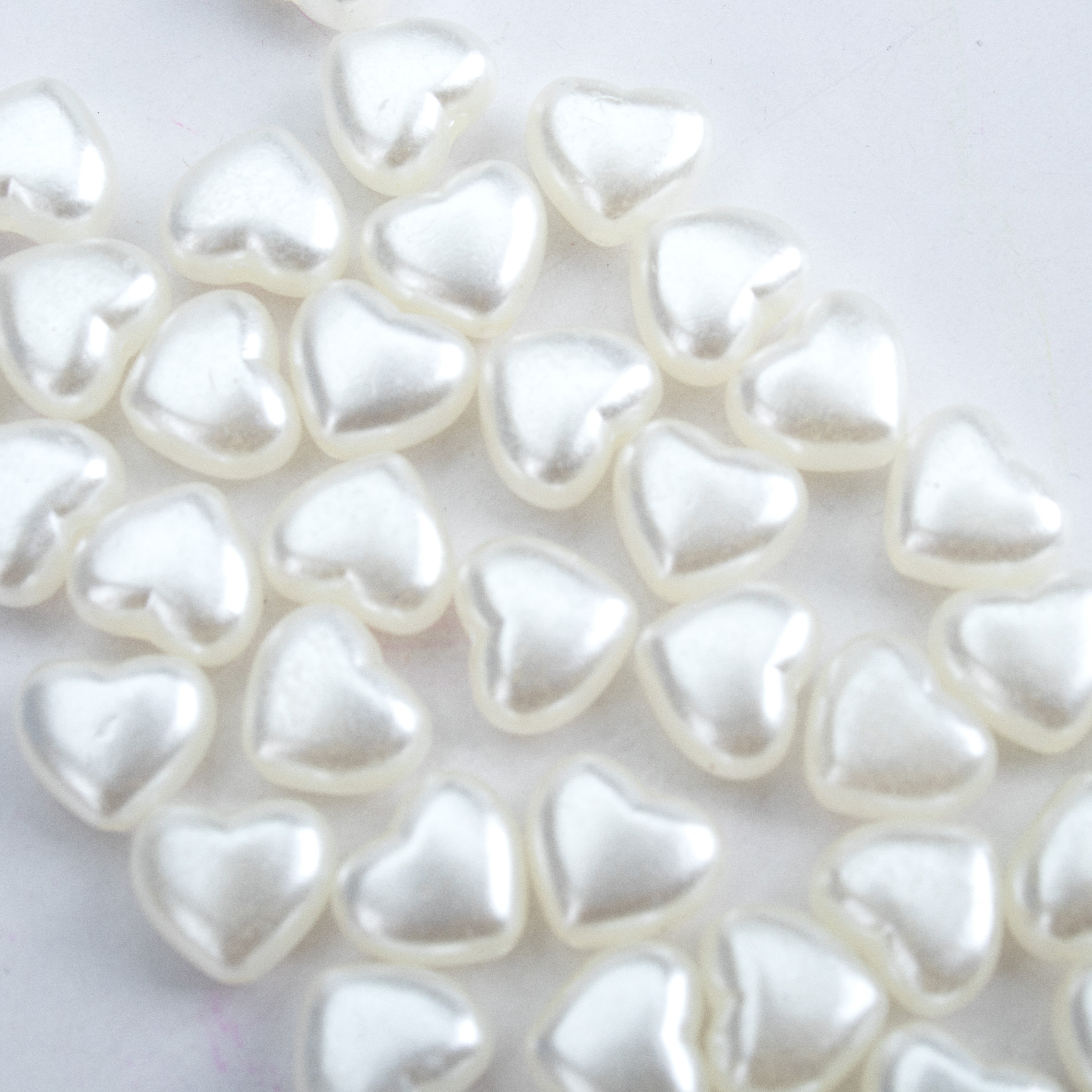 Pearl Beads with Hole Heart 8 x 9mm 10gm PBHC IB