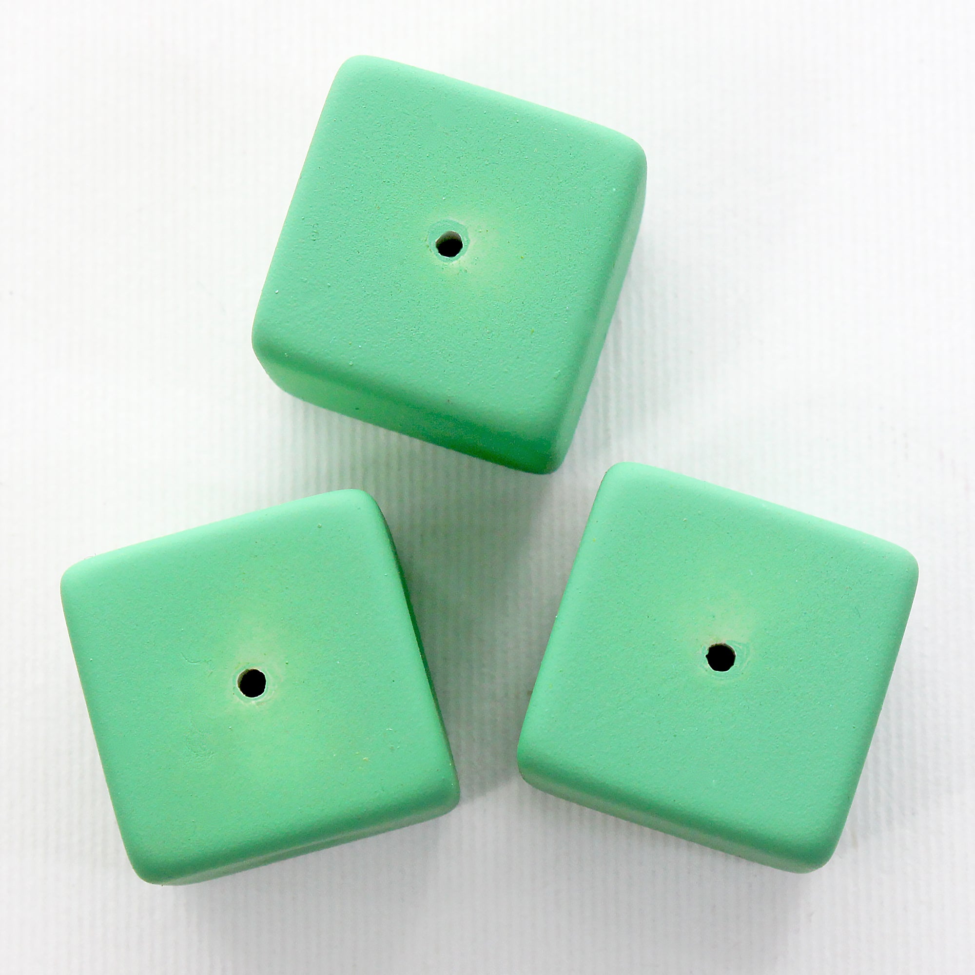 Beads Turquoise Charm Stone Cube 22Mm X 22Mm 30G Pb Ib