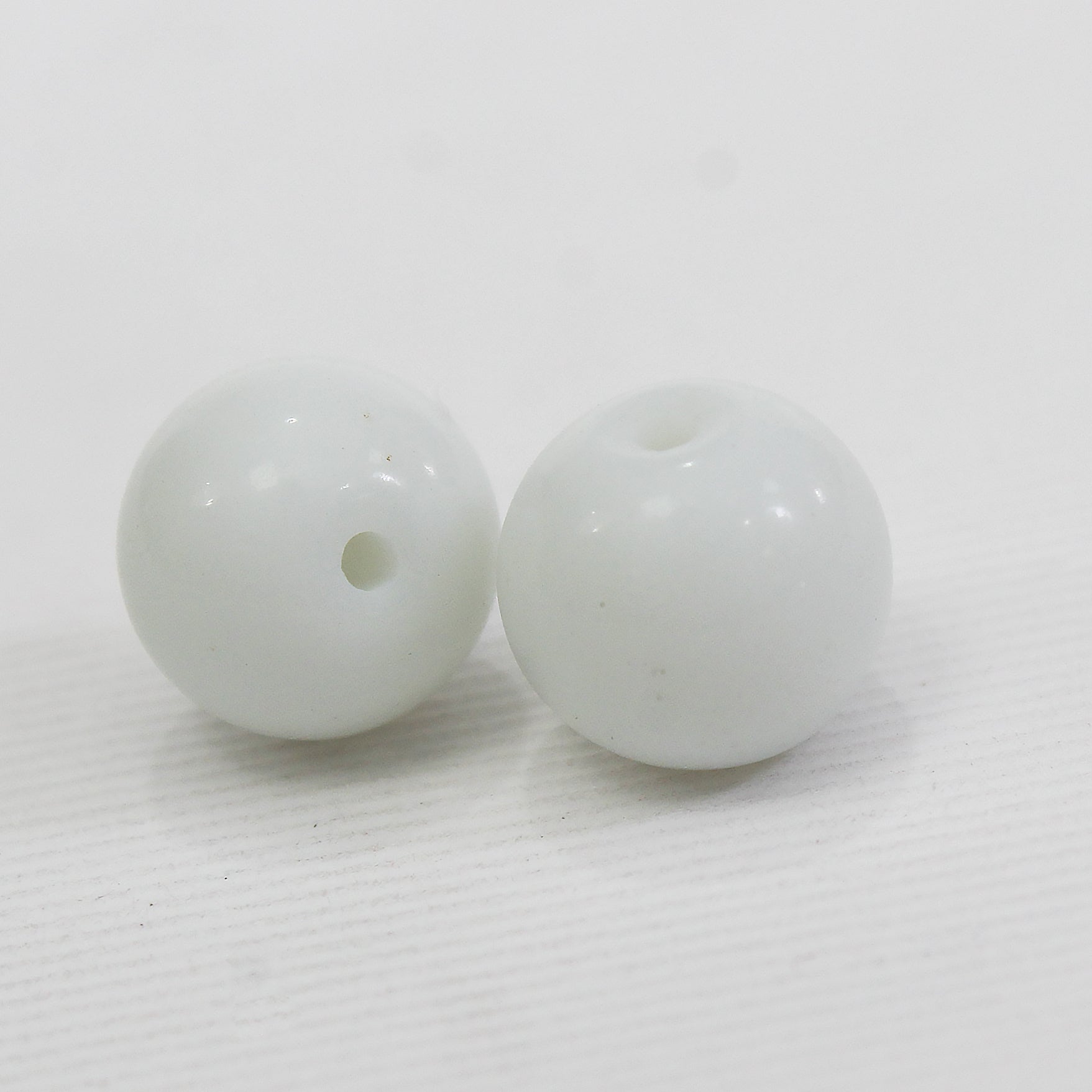 Beads Ivory White Round 9Mm X 9Mm 30G Pb Ib