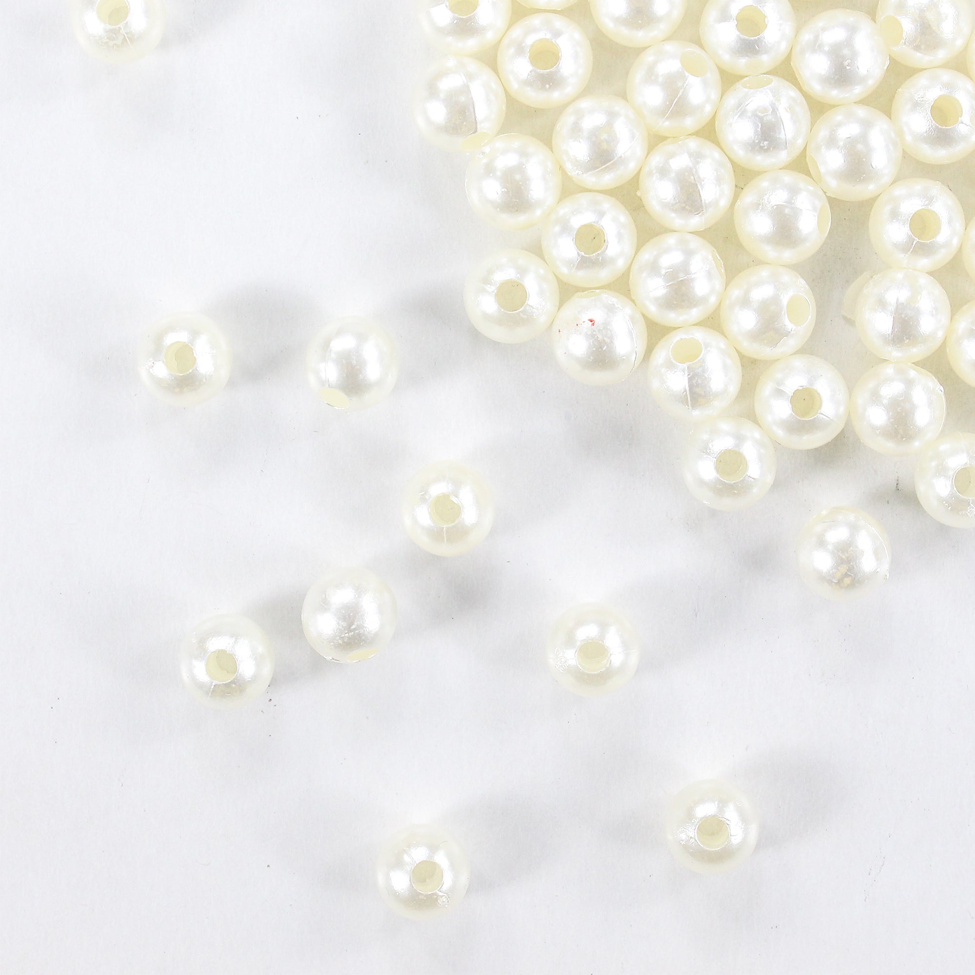 Pearl Beads Plastic 8mm Cream 20gm