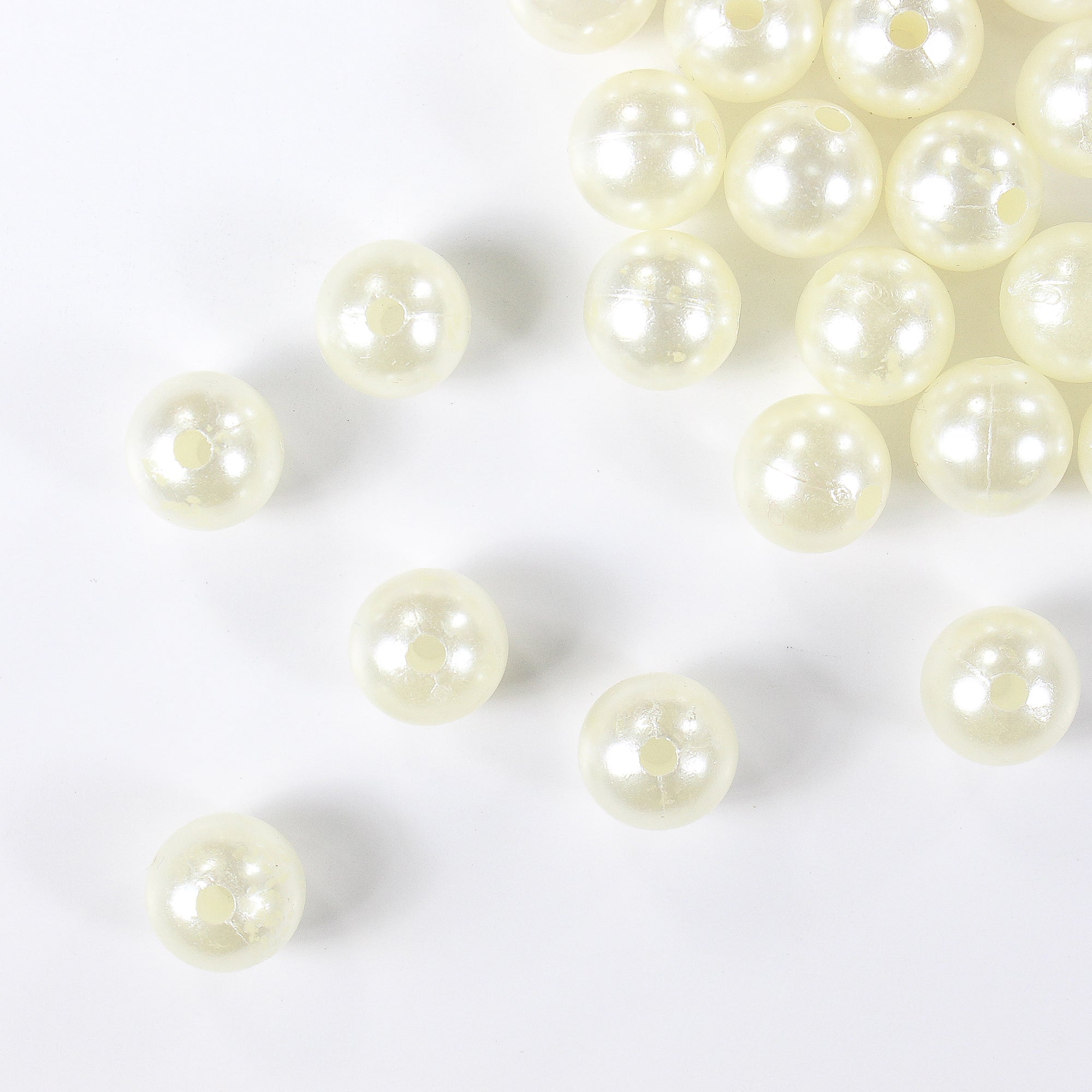 Pearl Beads Plastic 12Mm Cream 20Grm Pbhc Ib